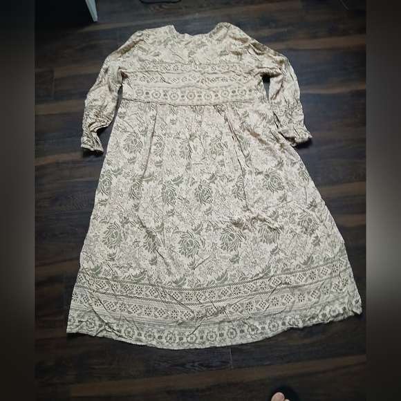 Chic Beige Patterned Long Sleeve Dress - Picture 10 of 13